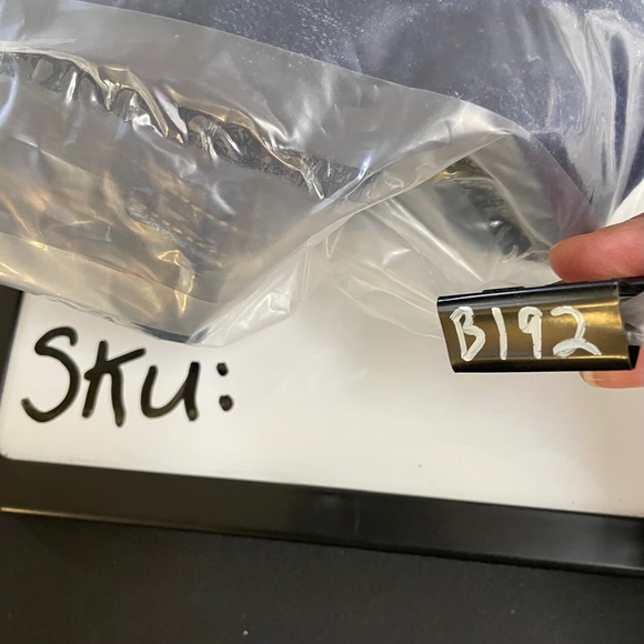 Old Navy Women 12 Wow Boyfriend Jeans 36x30 Blue Mid-Rise Straight Leg Dark Wash - Picture 7 of 7